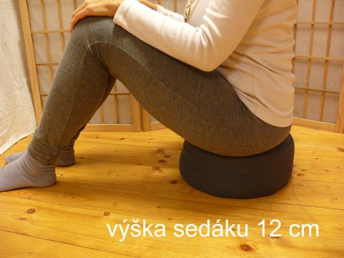 Meditacni_sedak_12cm_klasicke_sezeni_sedy